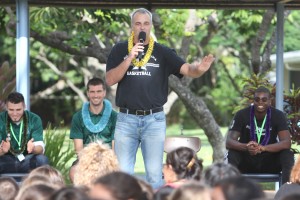 Gib Arnold spoke to students at Kainalu Elementary