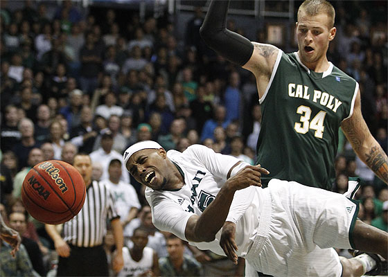 Hawaii's Roderick Bobbitt lost control of the ball in the final minutes of a loss to Cal Poly. Honolulu Star-Advertiser photo by Krystle Marcellus