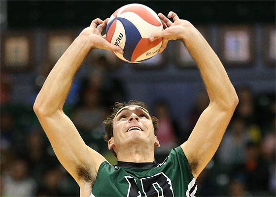 Hawaii setter Jennings Franciskovic. Photo by Darryl Oumi / Special to the Star-Advertiser. 