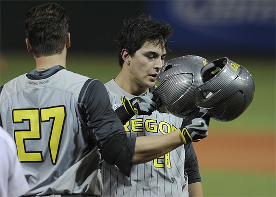 Oregon's Matt Eureste was congratulated on Friday after hitting one of three Ducks homers in the first two games of the series. Photo by Bruce Asato/Star-Advertiser