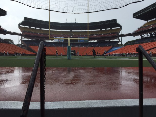 It rained — hard — at Aloha Stadium on Thursday, a day after the Warriors practiced in no-tradewind, 93-degree heat