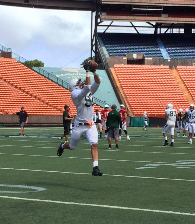 Tight end Sione Kauhi