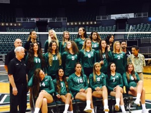 Hawaii gets set for its annual team photo