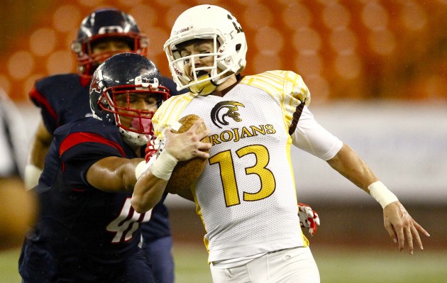 Mililani’s McKenzie Milton was the 2014 Honolulu Star-Advertiser offensive player of the year. (Photo by Jamm Aquino / Star-Advertiser)